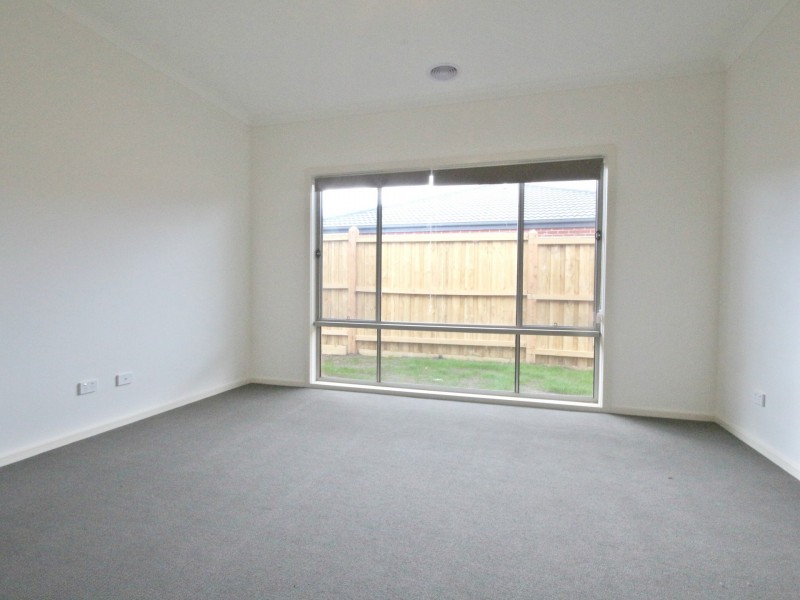 21 Highfield Drive, Mickleham VIC 3064