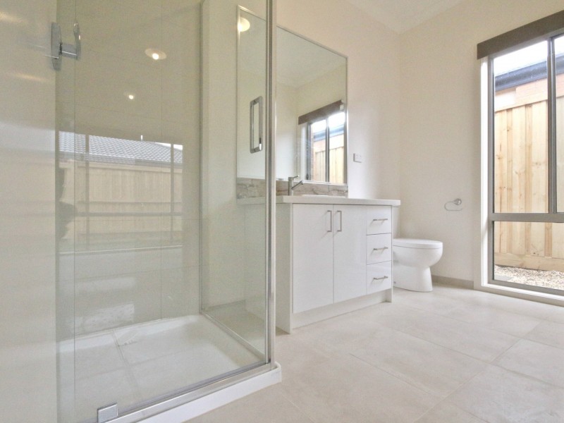 21 Highfield Drive, Mickleham VIC 3064