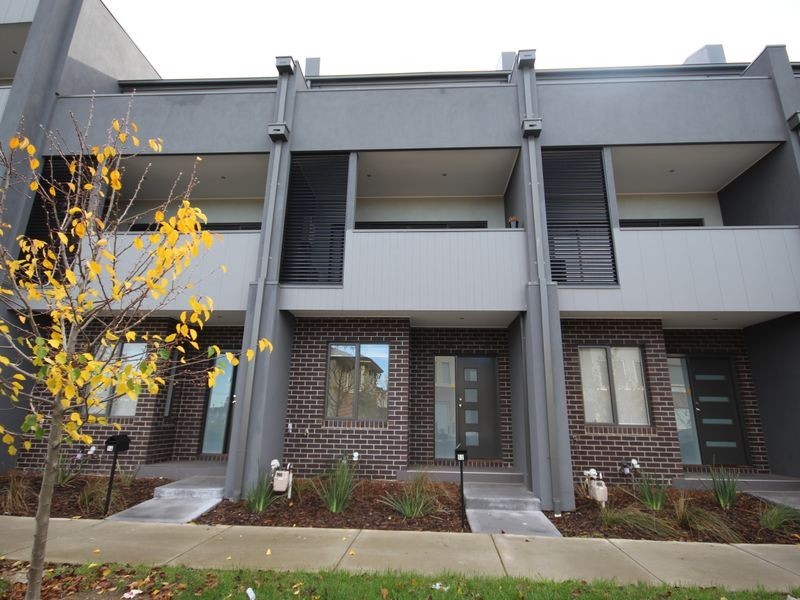 52 Brunswick Cres, Craigieburn VIC 3064