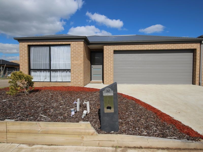 32 Hollington Drive, Mickleham VIC 3064