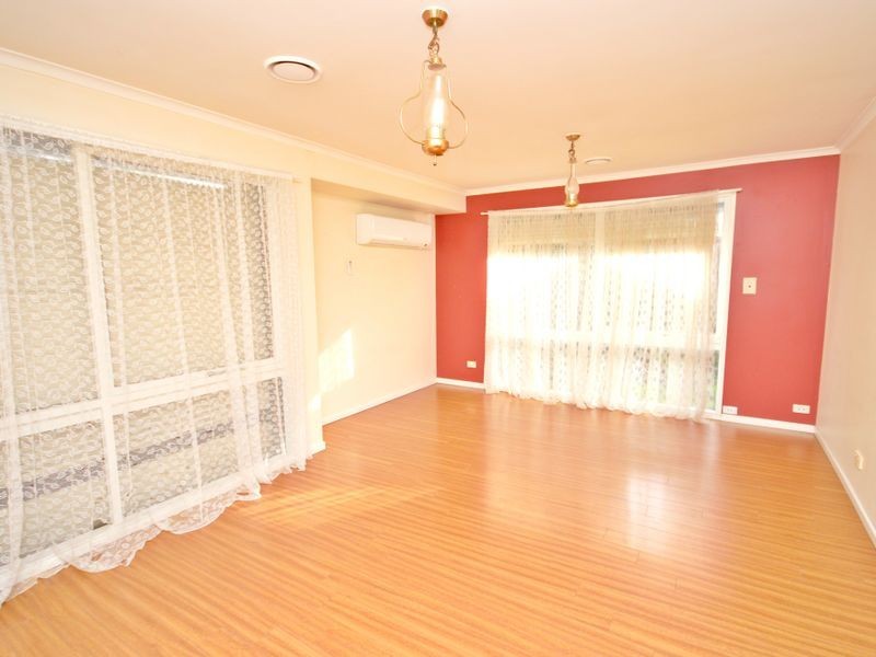 67 Bridgewater Road, Craigieburn VIC 3064