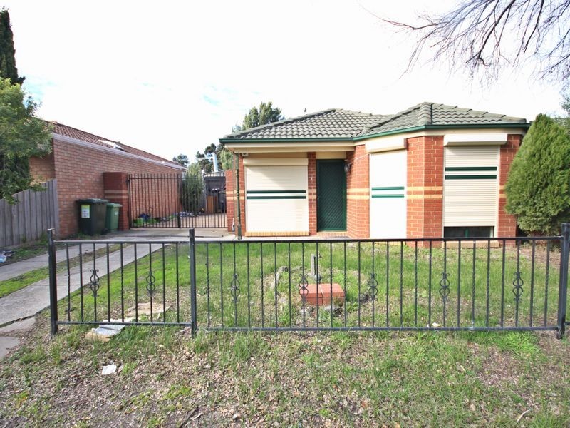 22 Pinnock Avenue, Roxburgh Park VIC 3064