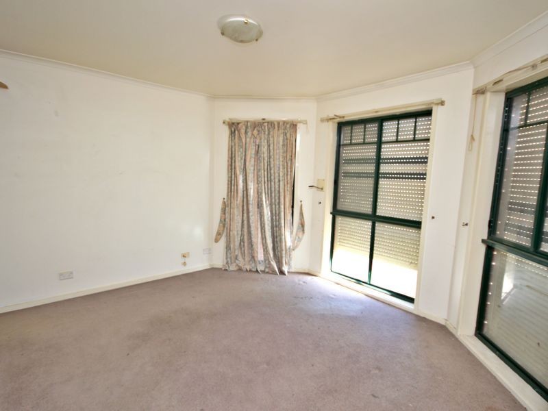 22 Pinnock Avenue, Roxburgh Park VIC 3064