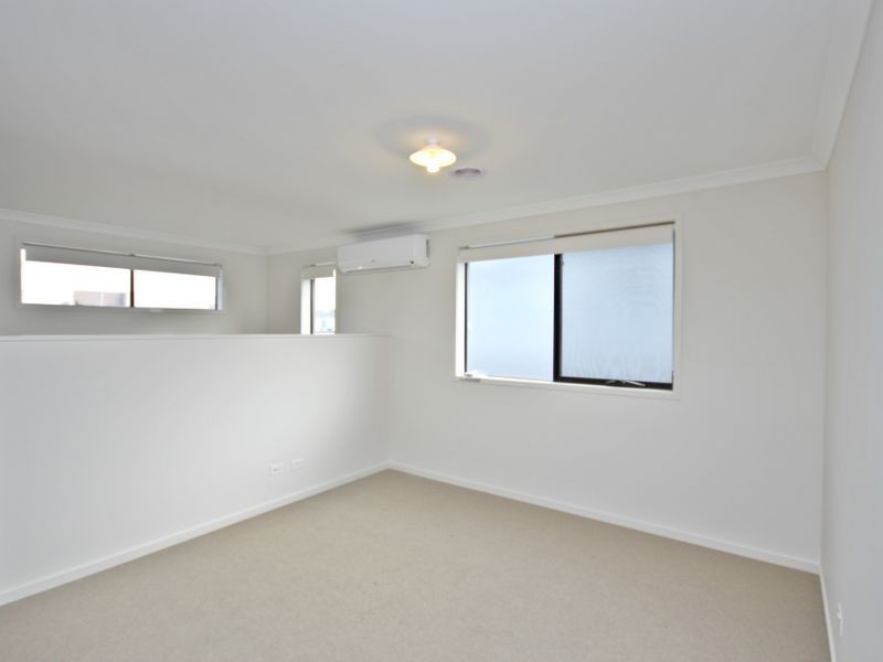 5 Cavell Drive, Craigieburn VIC 3064