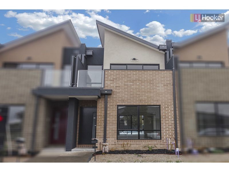 32 Faith Grange Road, Craigieburn VIC 3064