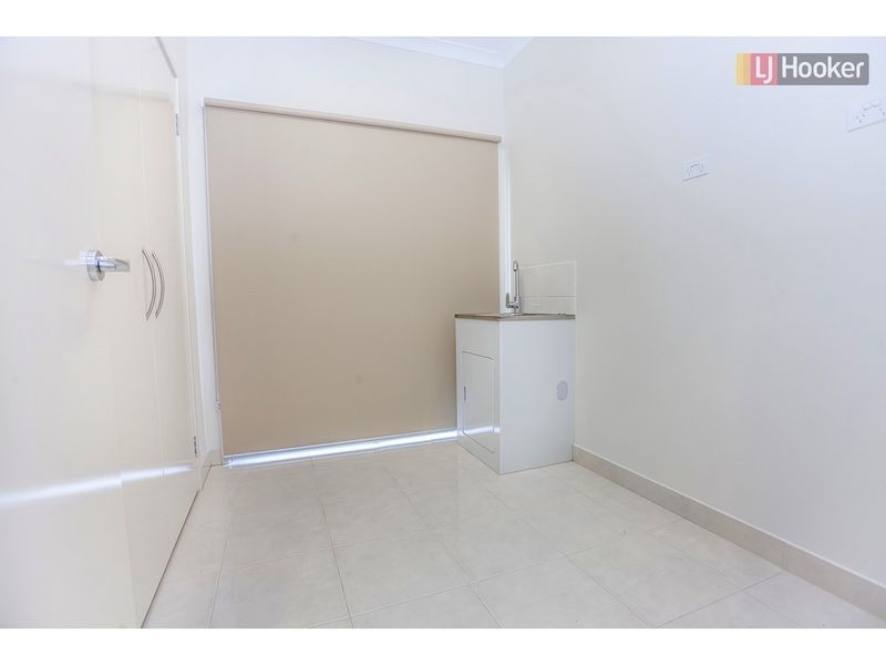 10 Scoria Circuit, Craigieburn VIC 3064