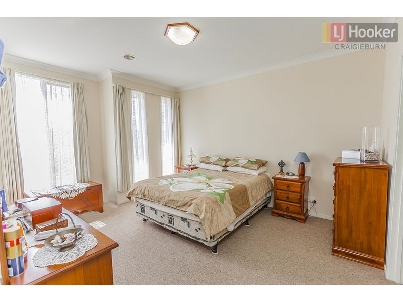 52 Mareeba Way, Craigieburn VIC 3064