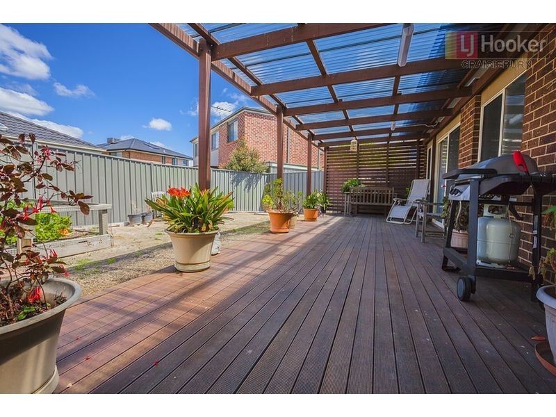 52 Mareeba Way, Craigieburn VIC 3064