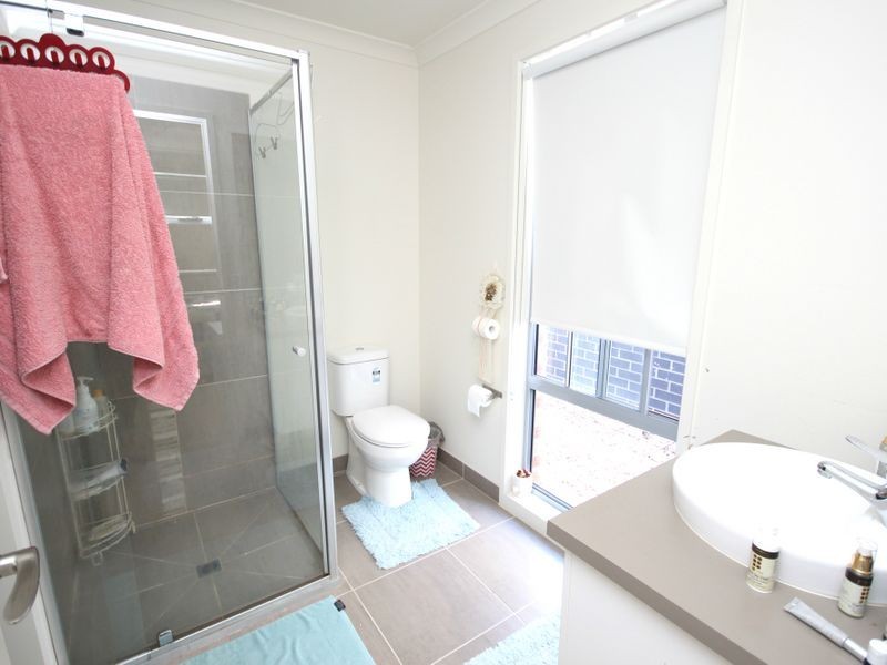 15 Gateshead Street, Craigieburn VIC 3064