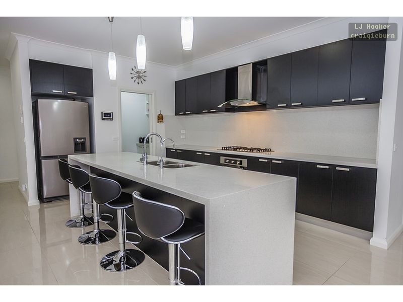 85 Newbury Blvd, Craigieburn VIC 3064