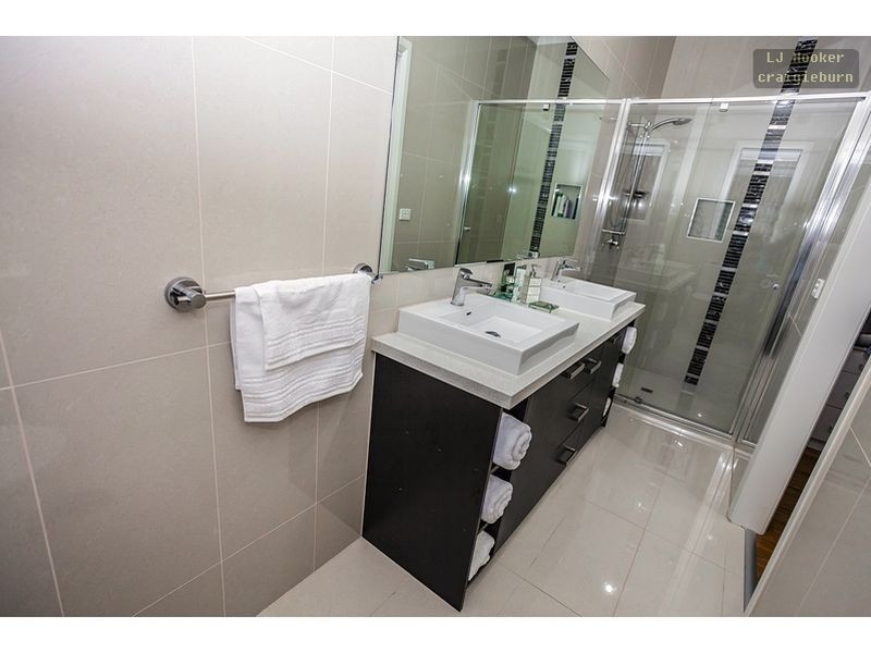 85 Newbury Blvd, Craigieburn VIC 3064