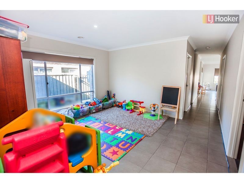 29 Bradshaw Avenue, Craigieburn VIC 3064