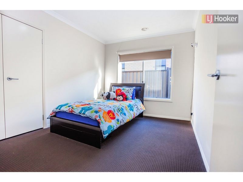 29 Bradshaw Avenue, Craigieburn VIC 3064