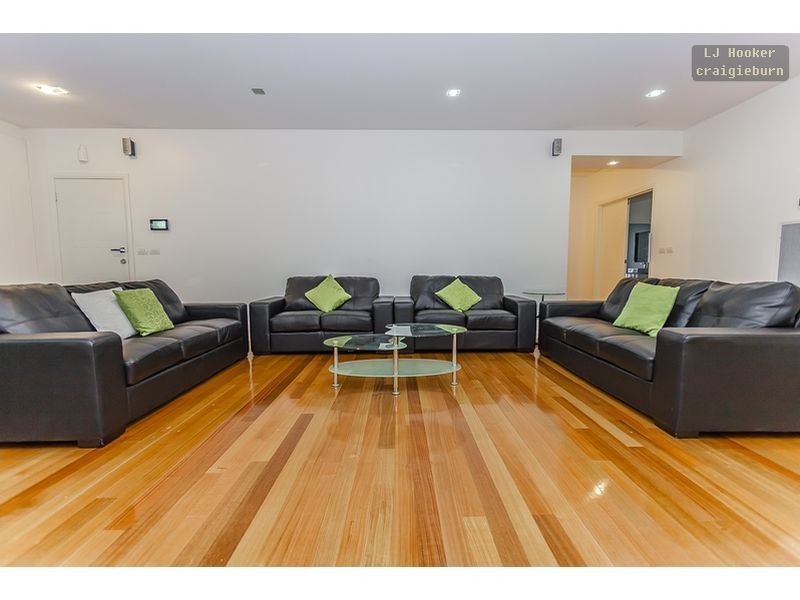 4 Ravenwoods Way, Craigieburn VIC 3064