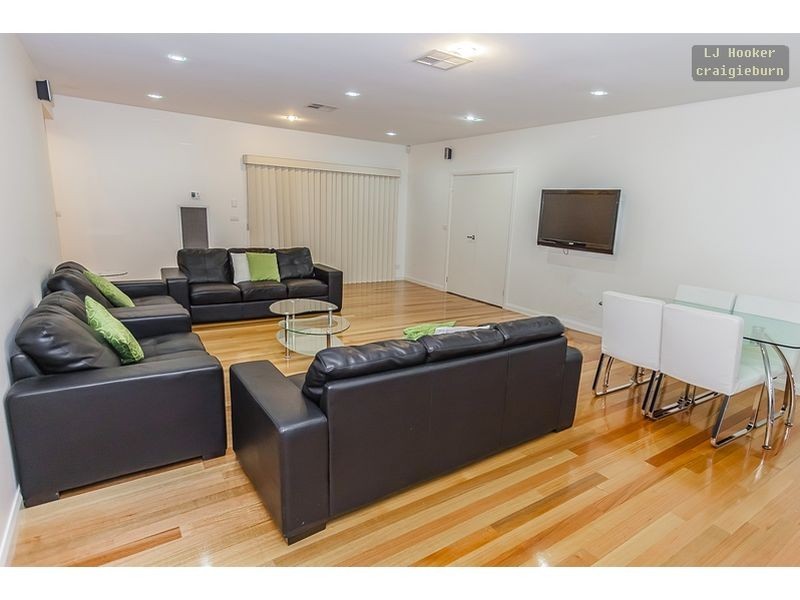 4 Ravenwoods Way, Craigieburn VIC 3064