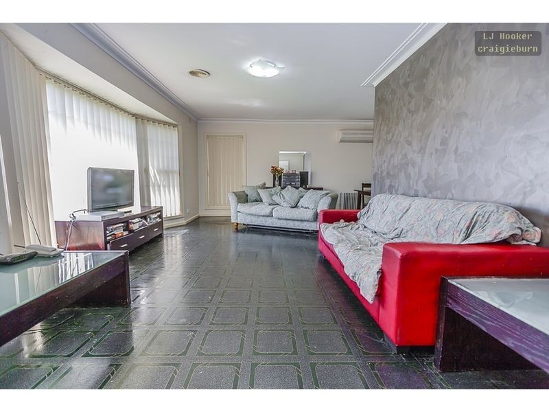 57 Hanson Rd, Craigieburn VIC 3064