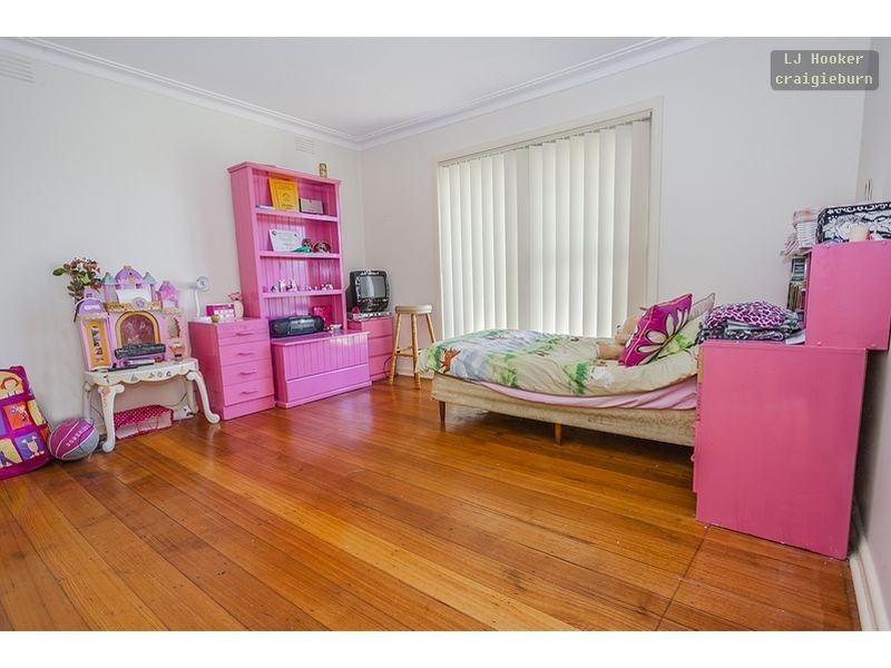 57 Hanson Rd, Craigieburn VIC 3064