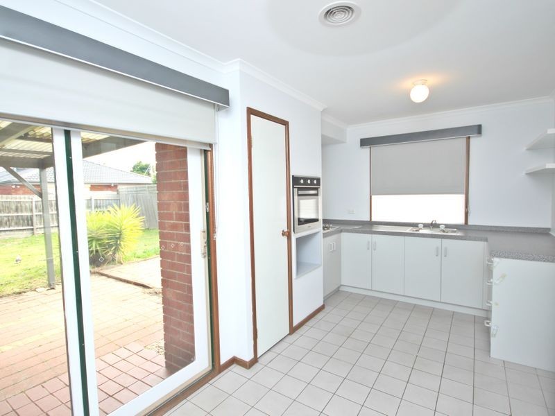 3 Trecastle Court, Craigieburn VIC 3064