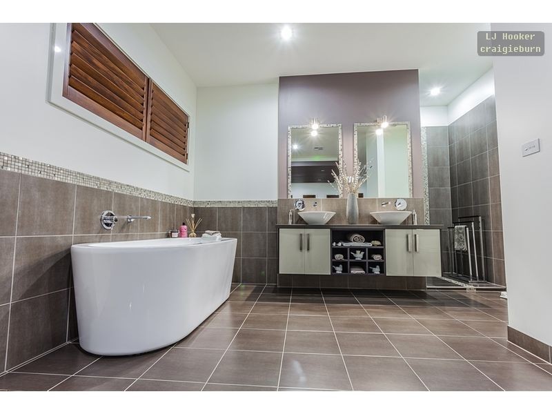 3 Kinloch Grove, Greenvale VIC 3059