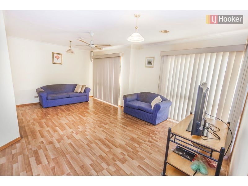 97 Hothlyn Drive, Craigieburn VIC 3064