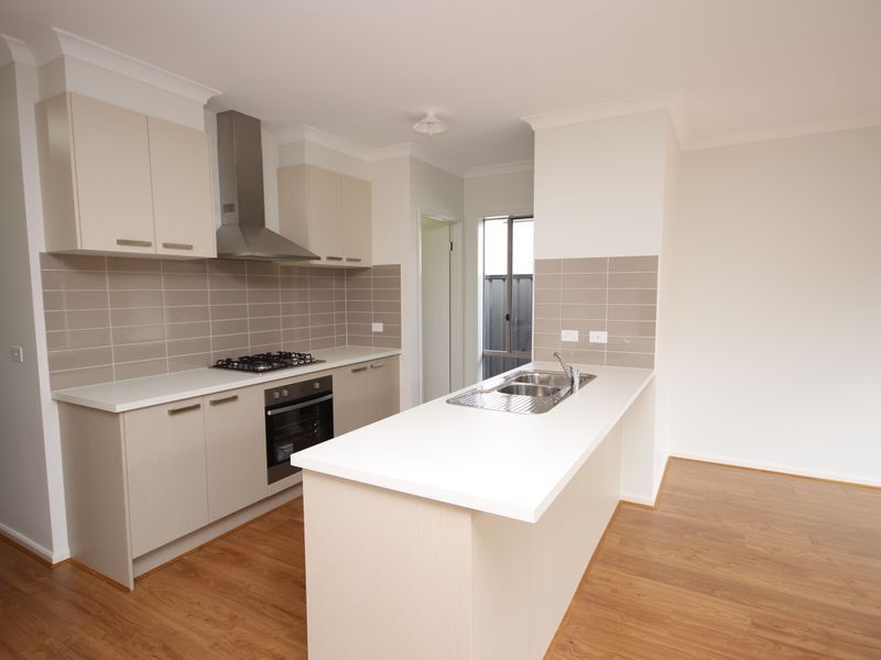 7 Bluebell Drive, Craigieburn VIC 3064