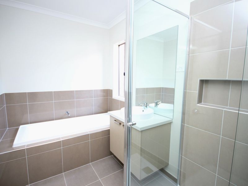 7 Bluebell Drive, Craigieburn VIC 3064