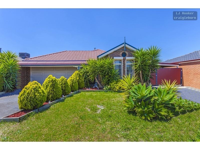 6 Crouch Court, Roxburgh Park VIC 3064