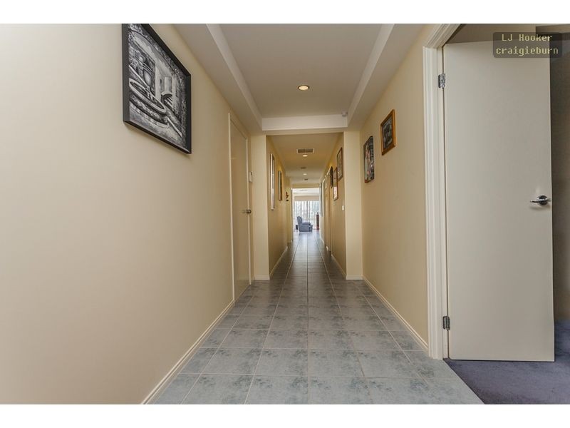 6 Crouch Court, Roxburgh Park VIC 3064