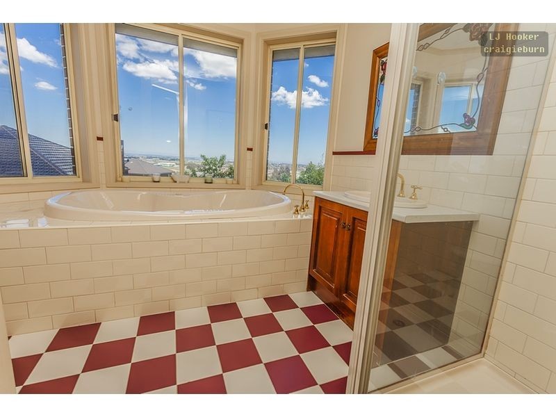 25 Excelsior Heights, Craigieburn VIC 3064