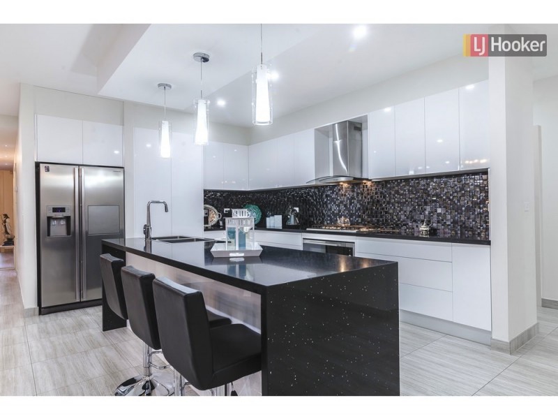 5 Recreation Street, Roxburgh Park VIC 3064