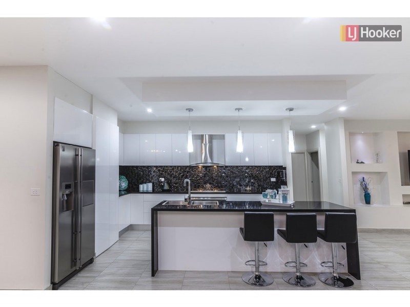 5 Recreation Street, Roxburgh Park VIC 3064