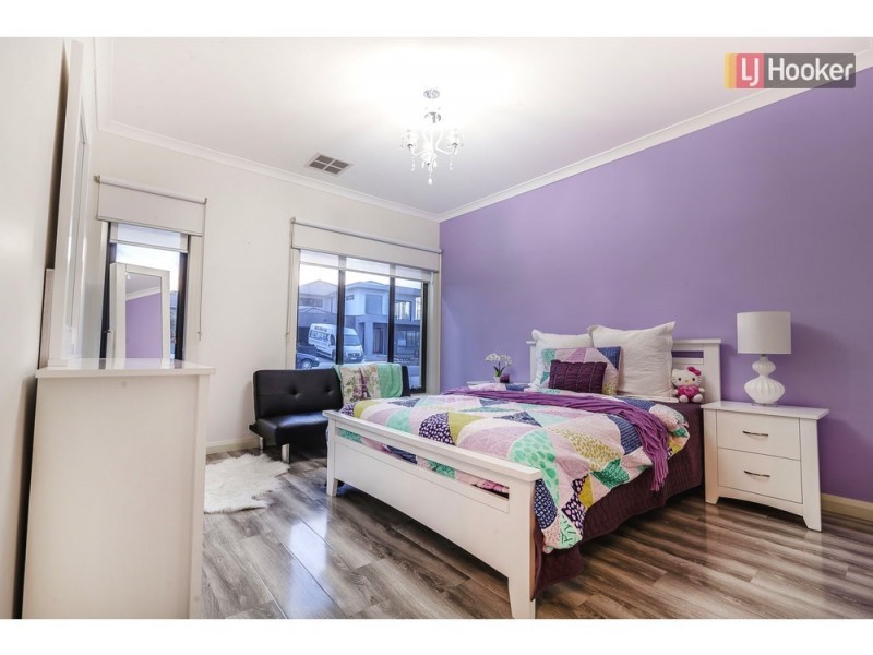 5 Recreation Street, Roxburgh Park VIC 3064