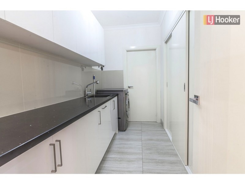 5 Recreation Street, Roxburgh Park VIC 3064