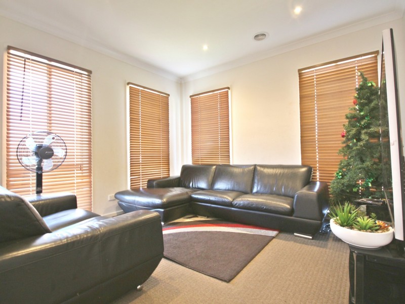 25 Millicent Drive, Craigieburn VIC 3064