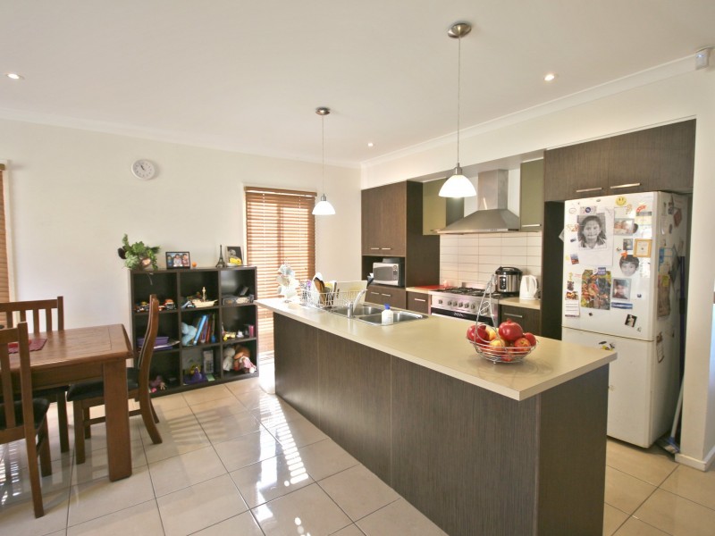 25 Millicent Drive, Craigieburn VIC 3064