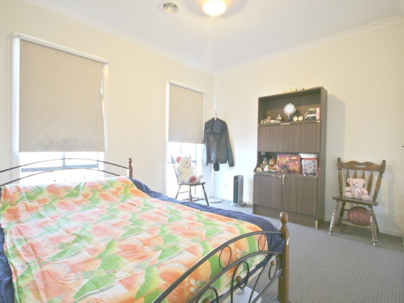 25 Millicent Drive, Craigieburn VIC 3064