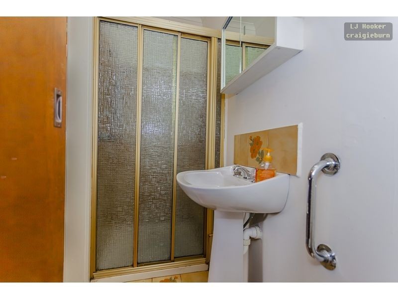 7 Selwyn Avenue, Craigieburn VIC 3064