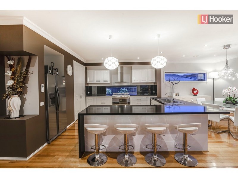 4 Lysterfield Drive, Greenvale VIC 3059