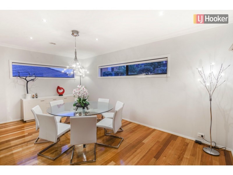 4 Lysterfield Drive, Greenvale VIC 3059