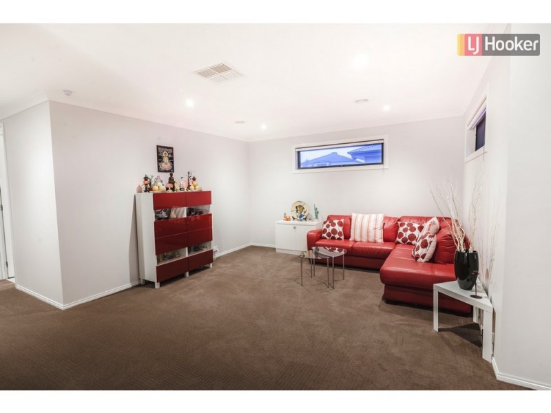 4 Lysterfield Drive, Greenvale VIC 3059