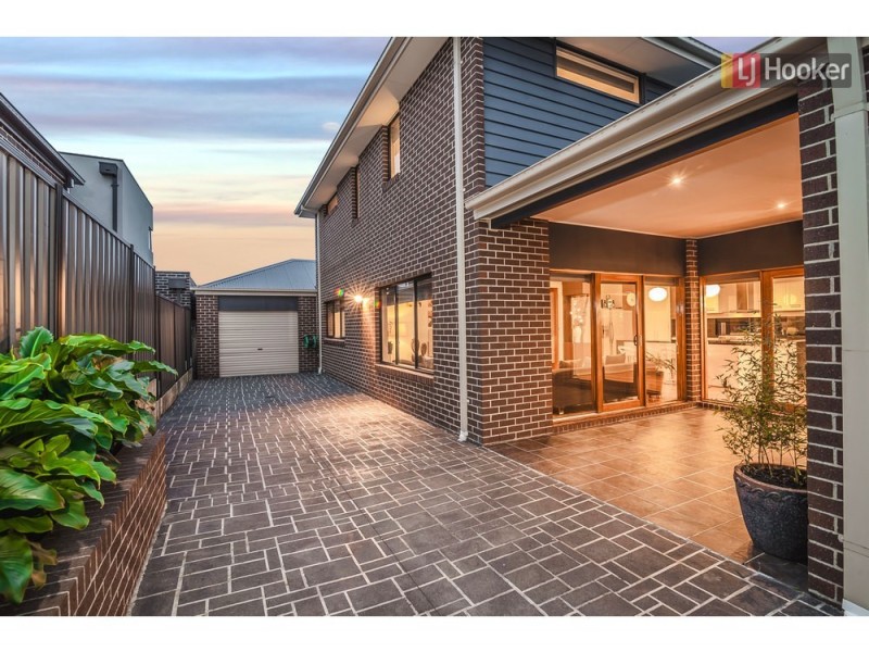 4 Lysterfield Drive, Greenvale VIC 3059