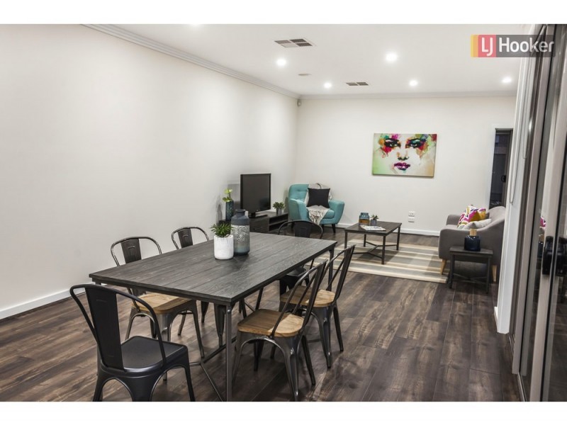 46 Peninsula Crescent, Craigieburn VIC 3064