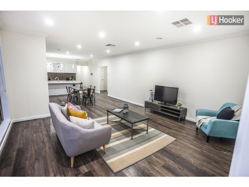 46 Peninsula Crescent, Craigieburn VIC 3064