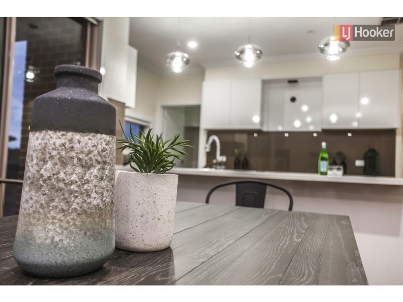 46 Peninsula Crescent, Craigieburn VIC 3064