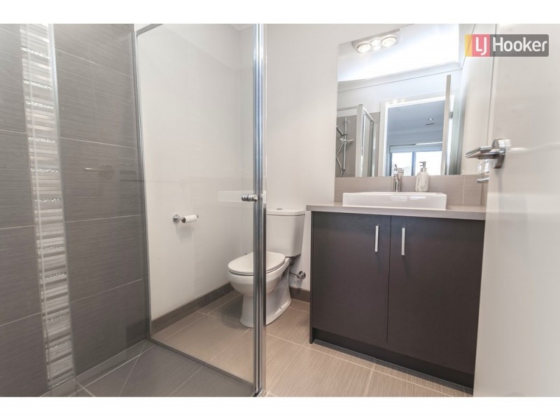 18 Howren Terrace, Greenvale VIC 3059