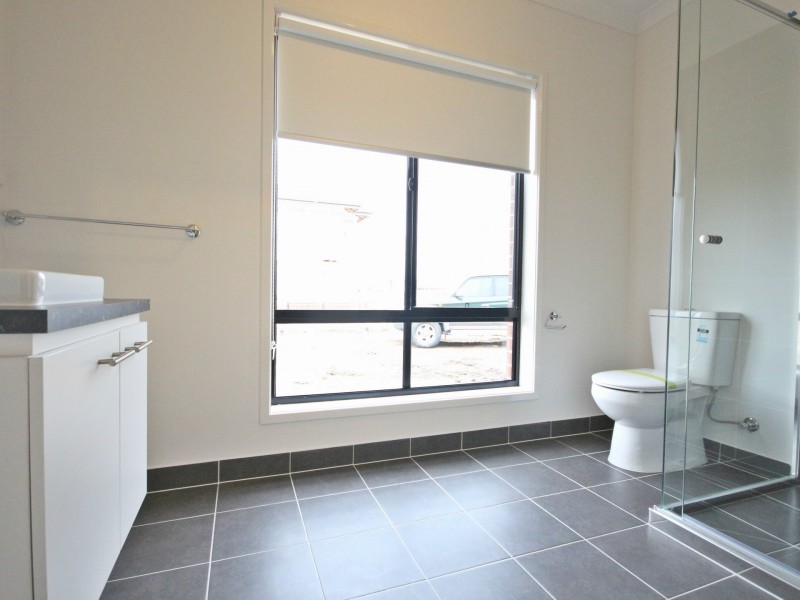 38 Delta Drive, Craigieburn VIC 3064