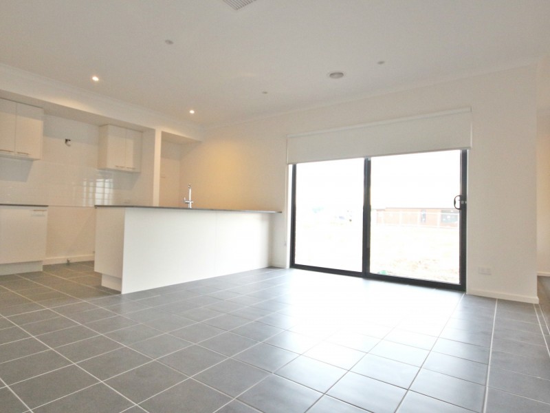 38 Delta Drive, Craigieburn VIC 3064