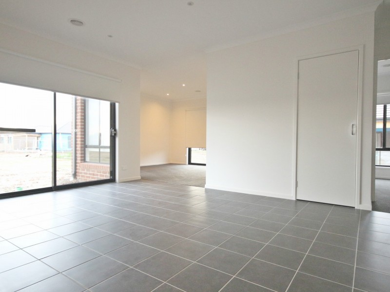 38 Delta Drive, Craigieburn VIC 3064