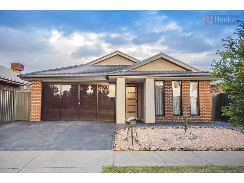 45 Cradle Mountain Drive, Craigieburn VIC 3064