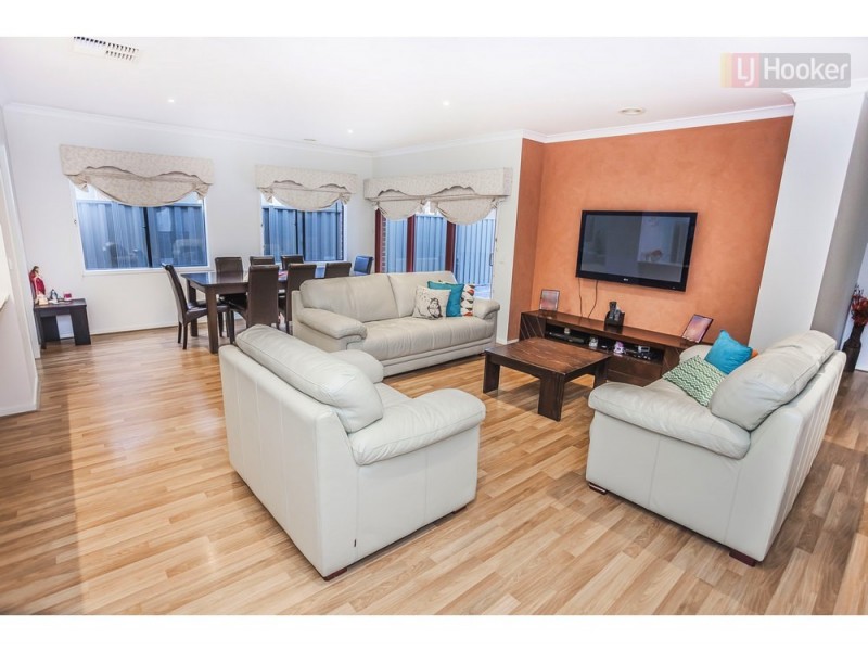 45 Cradle Mountain Drive, Craigieburn VIC 3064